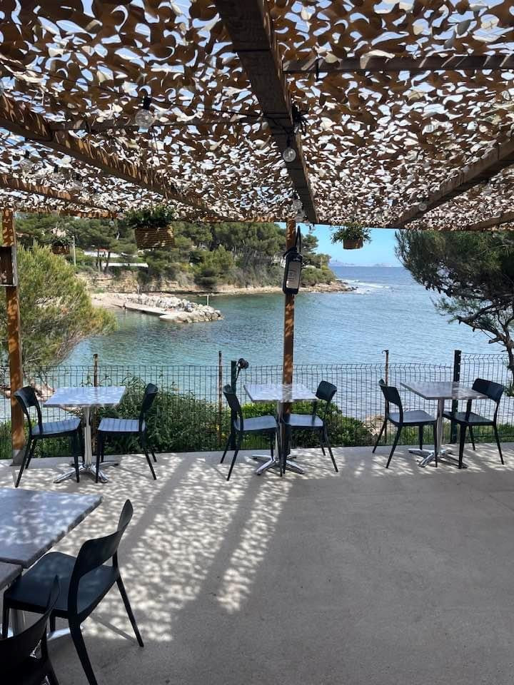resto_du_cap_rousset3.jpg