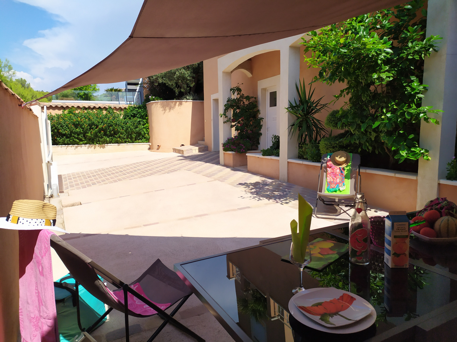 Grand studio avec terrasse