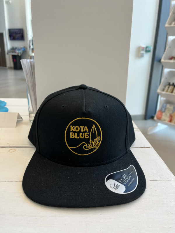 casquette-noire-brod-e-jaune-4977